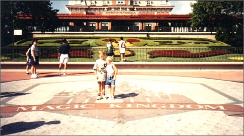Andrew & Lauren at the entrance to the Magic Kingdom.