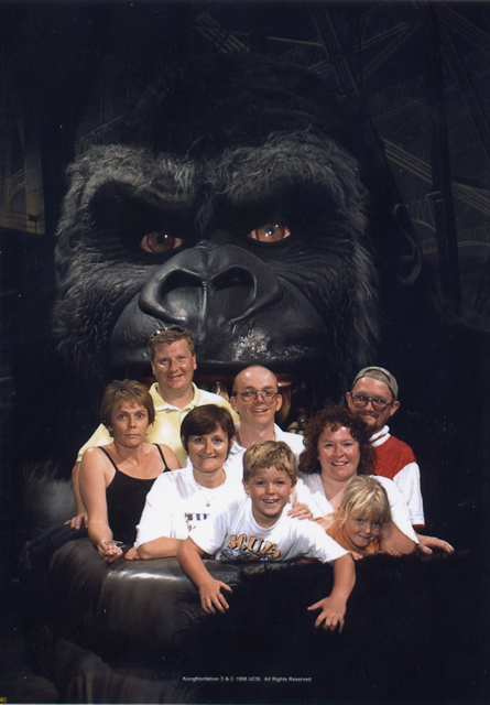 Everyone in the grip of Kongmania